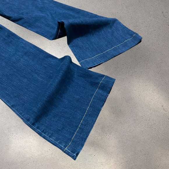 Sneak Peek High Rise Flare Jeans - Picture 6 of 6